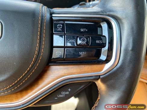Certified 2022 Jeep Grand Wagoneer Series III w/ Rear Seat Video Group 1 AWD/4WD image 20