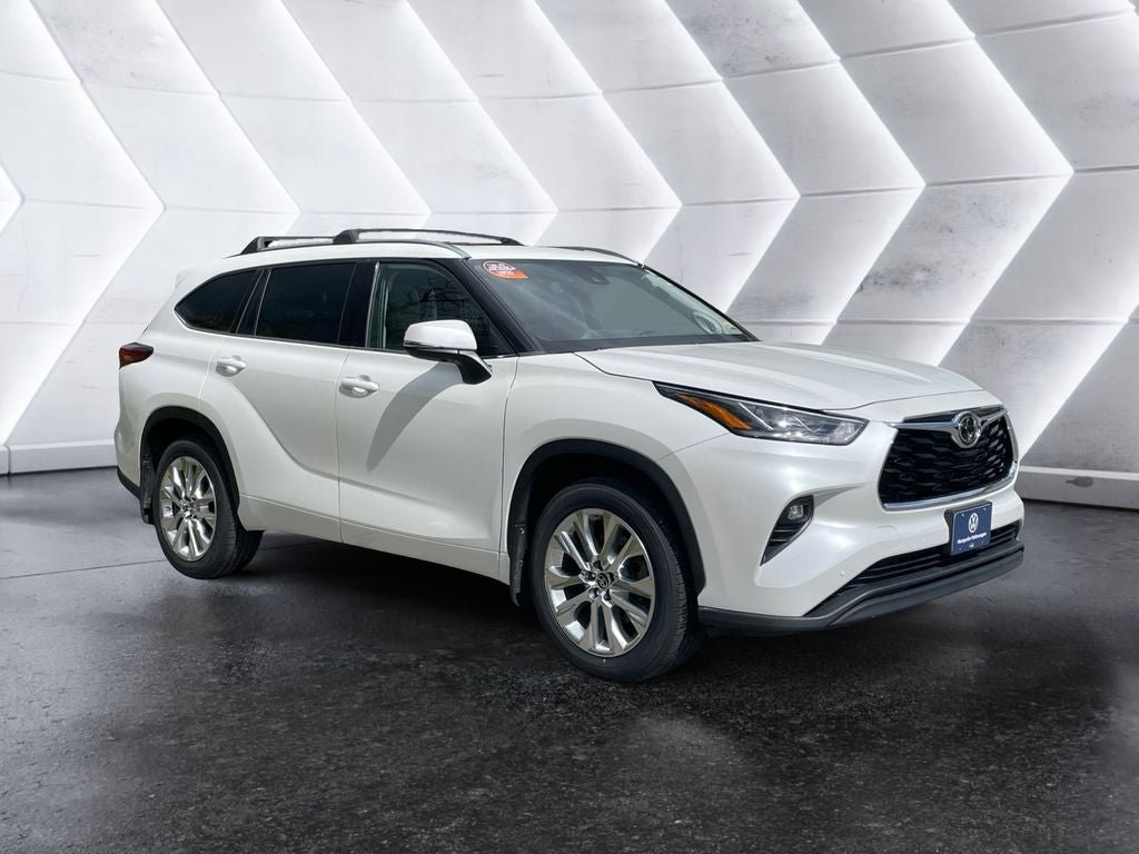 Used 2023 Toyota Highlander Limited AWD/4WD image 8