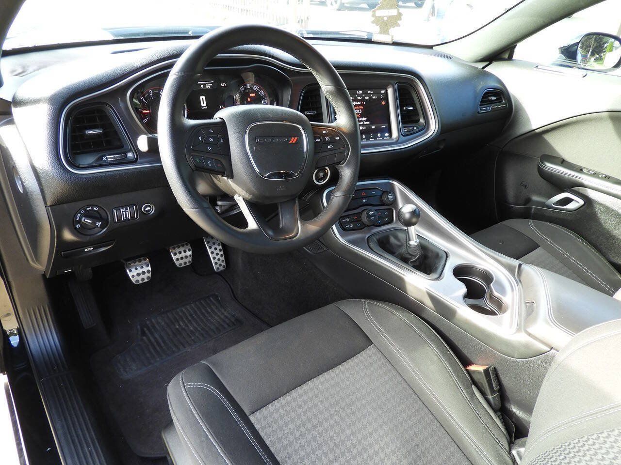 Used 2016 Dodge Challenger R/T w/ Blacktop Package RWD image 13
