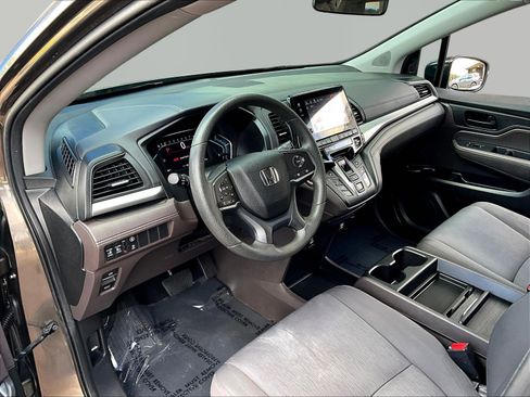 Used 2021 Honda Odyssey EX image 17