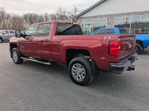 Used 2018 Chevrolet Silverado 3500 LT w/ LT Convenience Package image 4