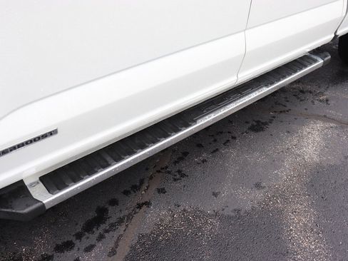 Used 2023 Ford F150 Lariat w/ Trailer Tow Package image 11