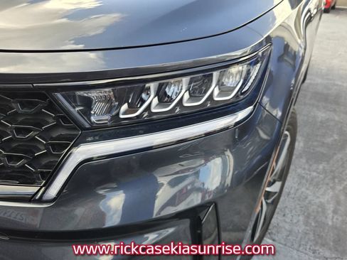 Used 2023 Kia Sorento S FWD image 10