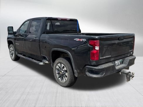 Used 2022 Chevrolet Silverado 2500 Custom w/ Custom Value Package AWD/4WD image 5