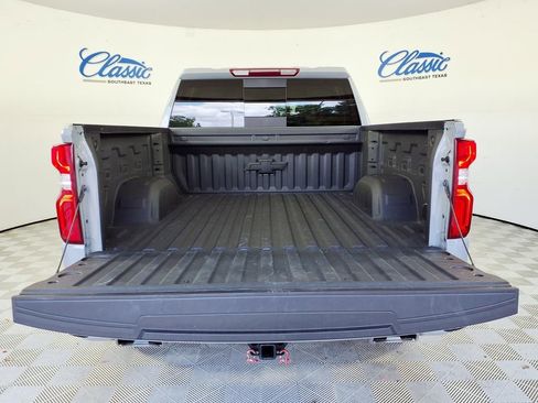 Used 2025 Chevrolet Silverado 1500 RST AWD/4WD image 5