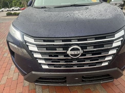 Used 2026 Nissan Rogue SV FWD image 22