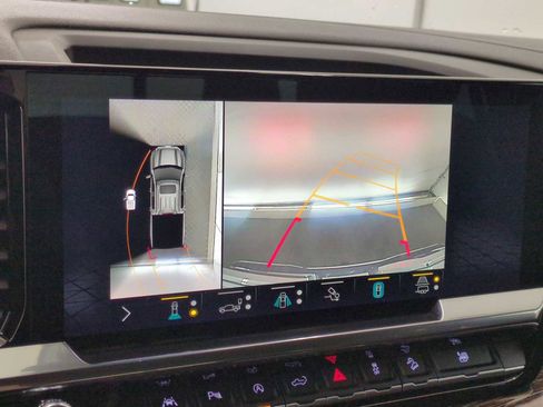 Used 2022 GMC Sierra 1500 Elevation w/ Preferred Package image 25