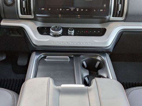 Certified 2025 Ford Expedition Max Active image 22