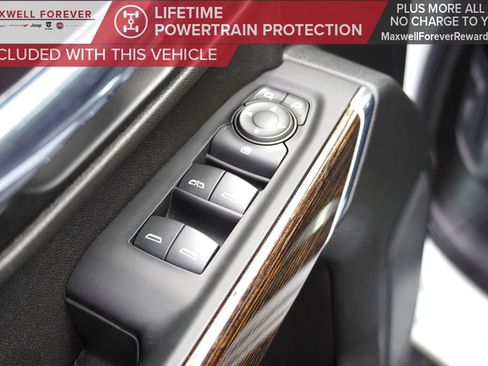 Used 2022 GMC Sierra 2500 SLE w/ SLE Convenience Package image 22