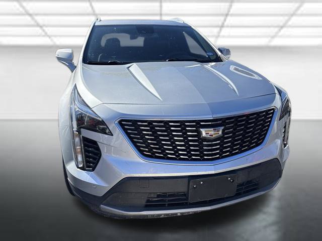 Used 2021 Cadillac XT4 Premium Luxury AWD/4WD image 2