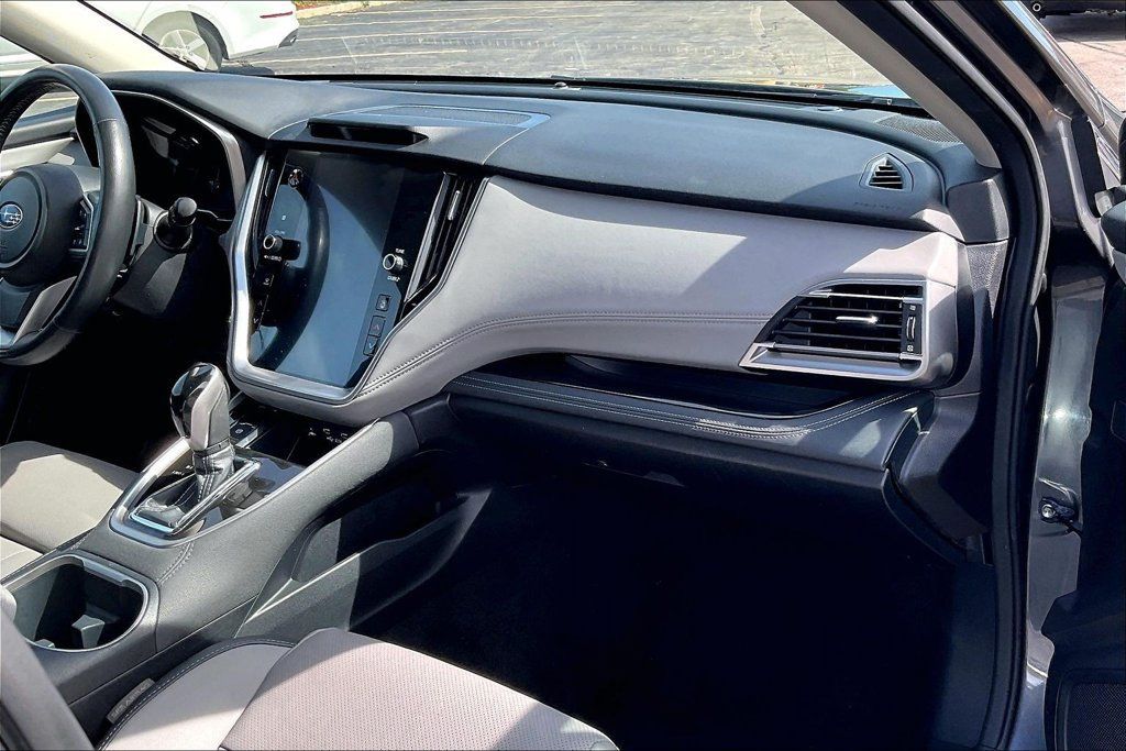 Used 2022 Subaru Outback Limited AWD/4WD image 19