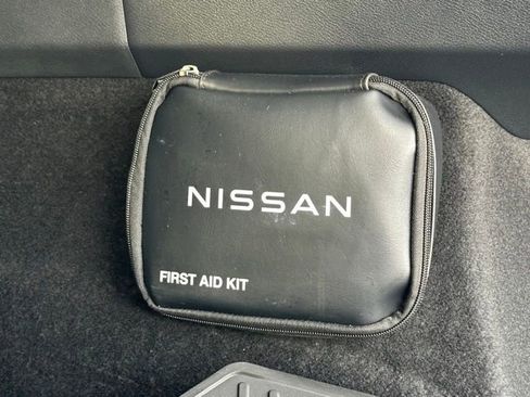 Certified 2025 Nissan Rogue SV image 21