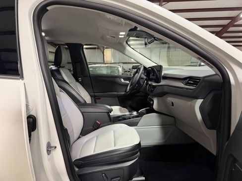 Used 2025 Ford Escape Platinum w/ Class II Trailer Tow Package image 12