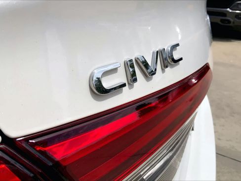 Used 2023 Honda Civic Sport image 31