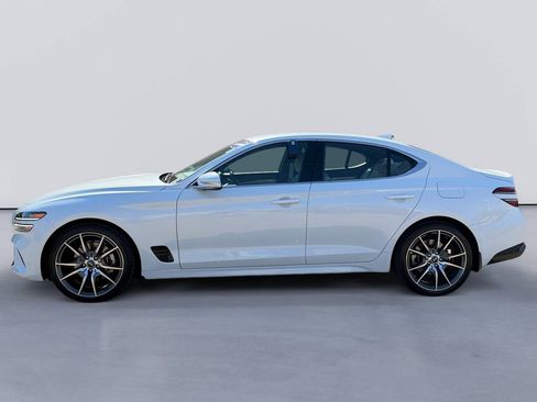Used 2023 Genesis G70 2.0T RWD image 6