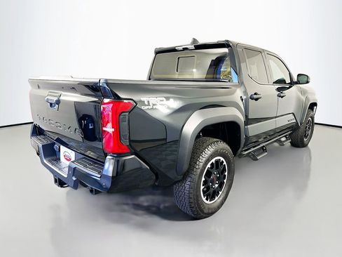 Used 2025 Toyota Tacoma TRD Off-Road w/ TRD Off Road Upgrade Package image 5