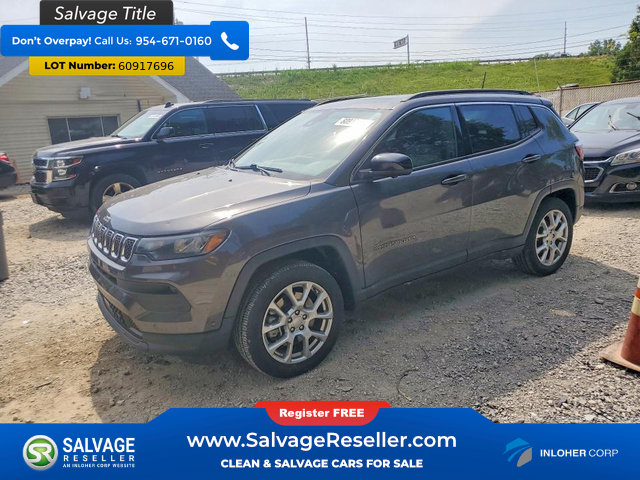 Used 2023 Jeep Compass Latitude w/ Sun and Sound Group AWD/4WD image 1