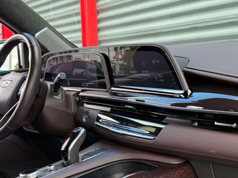 Used 2022 Cadillac Escalade ESV Sport Platinum image 23