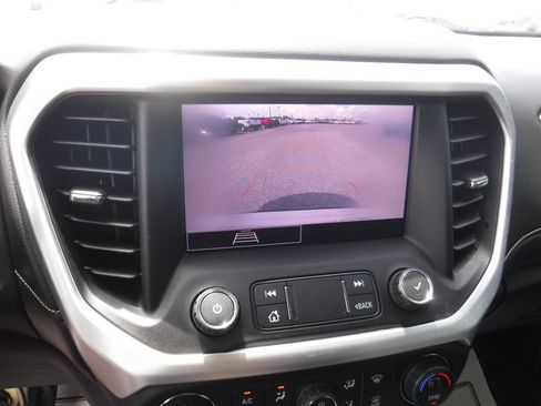 Used 2022 GMC Acadia SLE w/ LPO, Floor Liner Package FWD image 19