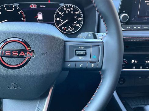 Certified 2026 Nissan Rogue SV AWD/4WD image 24