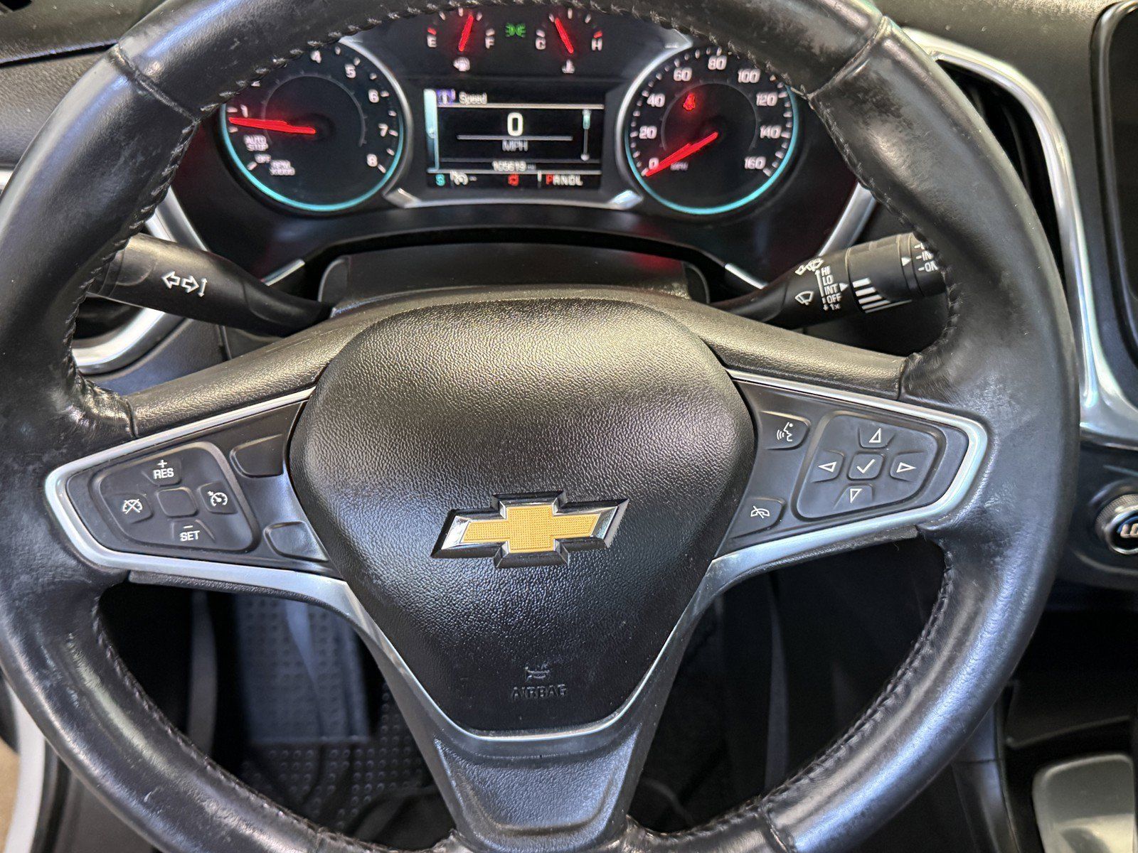 Used 2018 Chevrolet Equinox LT w/ Sun & Infotainment Package FWD image 20