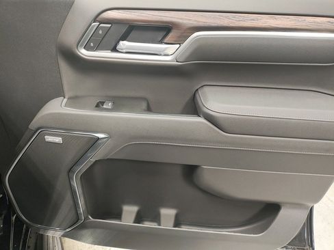 New 2026 GMC Sierra 1500 SLT w/ SLT Premium Plus Package image 9