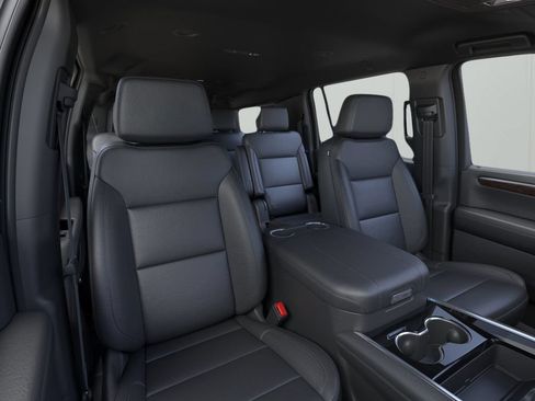 Certified 2025 Chevrolet Suburban LT w/ Comfort Package RWD image 16