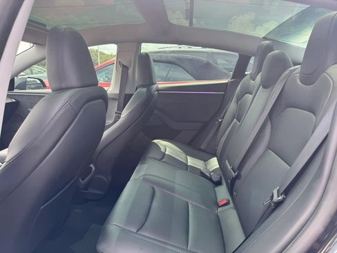 Used 2025 Tesla Model 3 Long Range AWD/4WD image 8