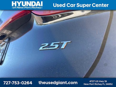 Used 2023 Hyundai Santa Fe Limited image 5