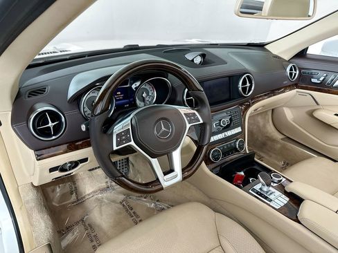 Used 2015 Mercedes-Benz SL 400 image 9