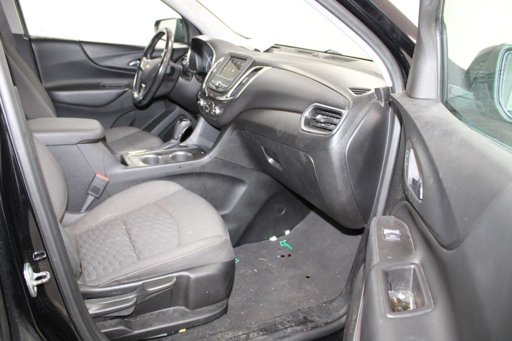 Used 2019 Chevrolet Equinox LT w/ LPO, Cargo Package FWD image 19