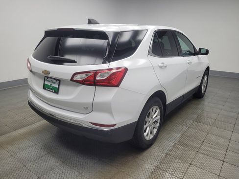 Used 2019 Chevrolet Equinox LT w/ Driver Convenience Package image 9