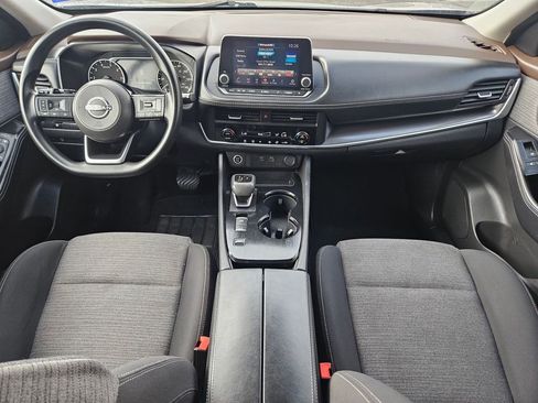 Used 2023 Nissan Rogue SV image 19