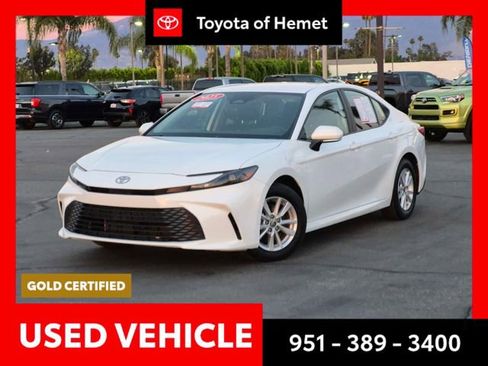 Used 2025 Toyota Camry LE image 1