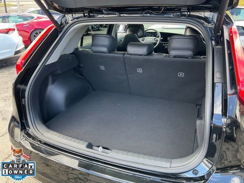 Used 2025 Kia Niro Wave FWD image 8