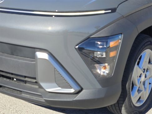 New 2026 Hyundai Kona SE image 10