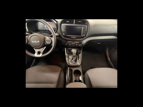 Used 2024 Kia Soul LX w/ Option Group 015 FWD image 13