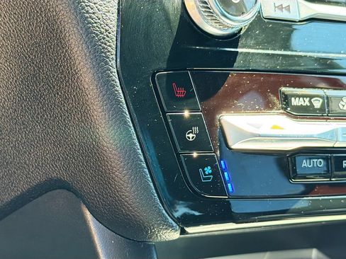 Used 2024 Ford Explorer Limited RWD image 18