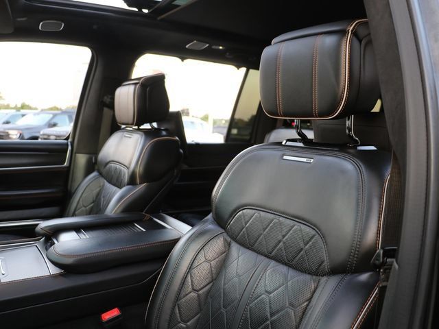 Used 2023 Jeep Grand Wagoneer Series III w/ Rear Seat Video Group 1 AWD/4WD image 24