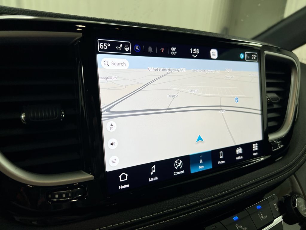 New 2027 Chrysler Pacifica Select w/ Family Tech Group AWD/4WD image 15