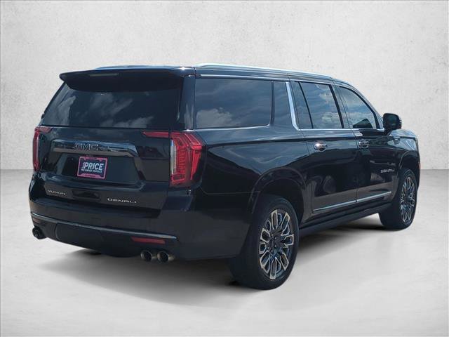 Used 2023 GMC Yukon XL Denali Ultimate AWD/4WD image 5