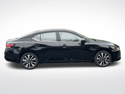 New 2025 Nissan Sentra SV w/ SV Premium Package image 6
