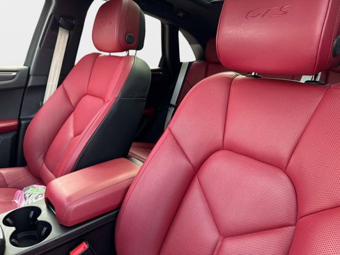 Used 2023 Porsche Macan GTS image 23