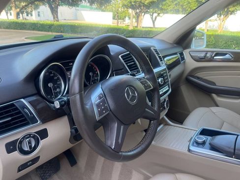 Used 2014 Mercedes-Benz ML 350 2WD image 24