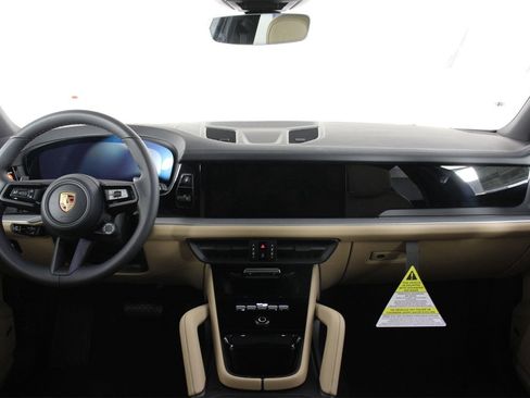 New 2026 Porsche Cayenne image 11