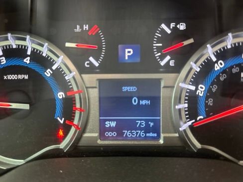 Used 2016 Toyota 4Runner Limited AWD/4WD image 20