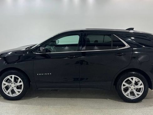 Used 2020 Chevrolet Equinox LT FWD image 2