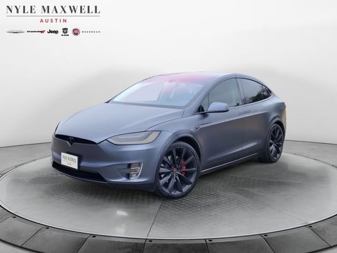 Used 2016 Tesla Model X P90D image 1