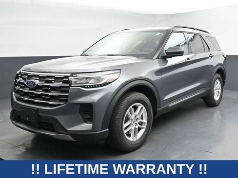 Used 2025 Ford Explorer Active image 5