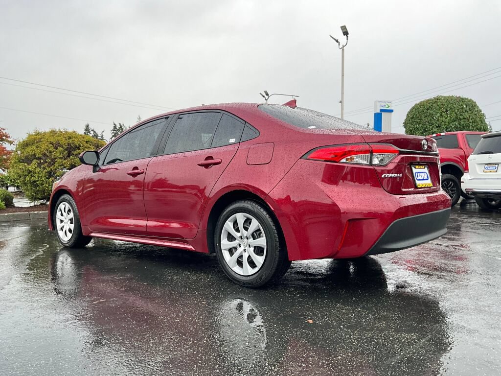 Used 2023 Toyota Corolla LE FWD image 5